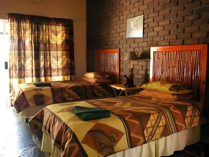 Others 2, Ingwe Guesthouse, Ehlanzeni