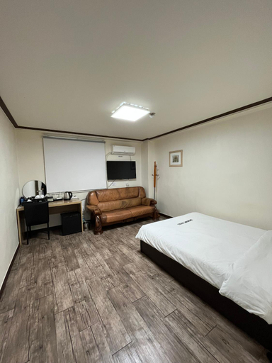 Bedroom 3, Mokpo Ekonomy Hotel, Muan