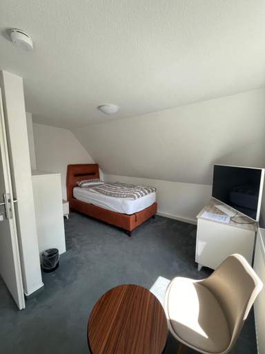 Bedroom 14