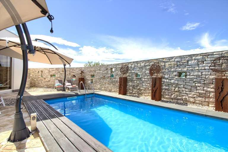 Swimming pool 3, Charming villa Darte with private pool near Rovinj, extra pool heating available, Kanfanar