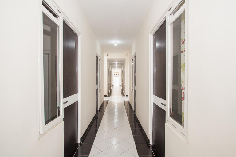 Others 4, Super OYO 3350 Cozy Residence Syariah, Malang