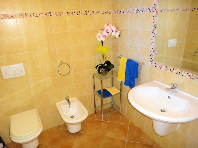 Bathroom 3, Sa Fiorida Appartamenti, Sassari