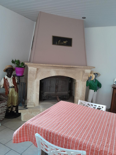 Bedroom, CHAMBRES D HOTES AU P'TIT BONHEUR CAMPAGNARD, Loire