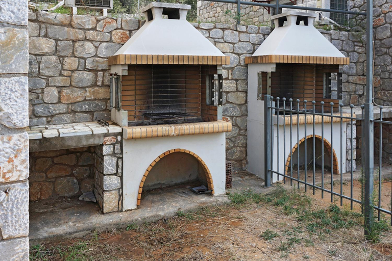 Others 2, Βιλα Ηρω, Peloponnese