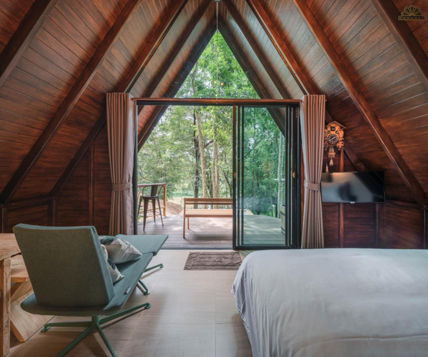 Bedroom 13