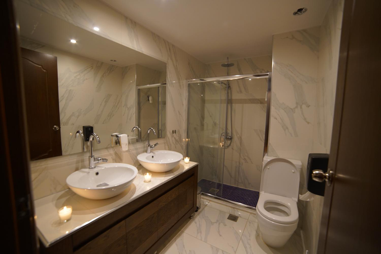 Bathroom, Corali Resort, West Greece