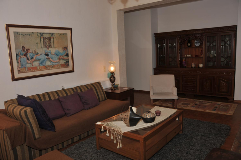 Others 3, Vila Vasi- Μodern maisonette view Meteora, Thessaly