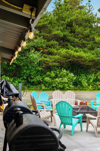Food & Drinks 4, Breakwater Resort, Grays Harbor