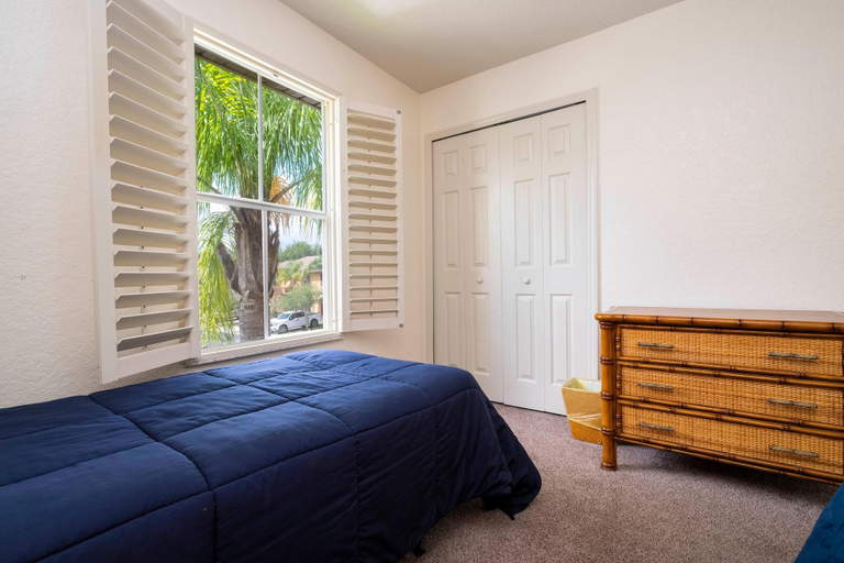 Bedroom 2, 3132 CA - Charming Townhome Retreat, Polk