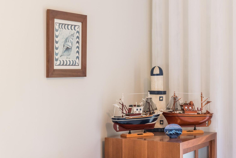 Others 4, GuestReady - Parrot in the Lilies (Free Parking), Esposende