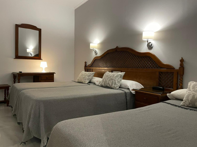 Bedroom 2, Los Omeyas, Córdoba