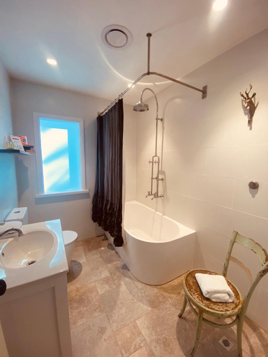 Bathroom 2, Illalangi Boutique Cottage, Blue Mountains