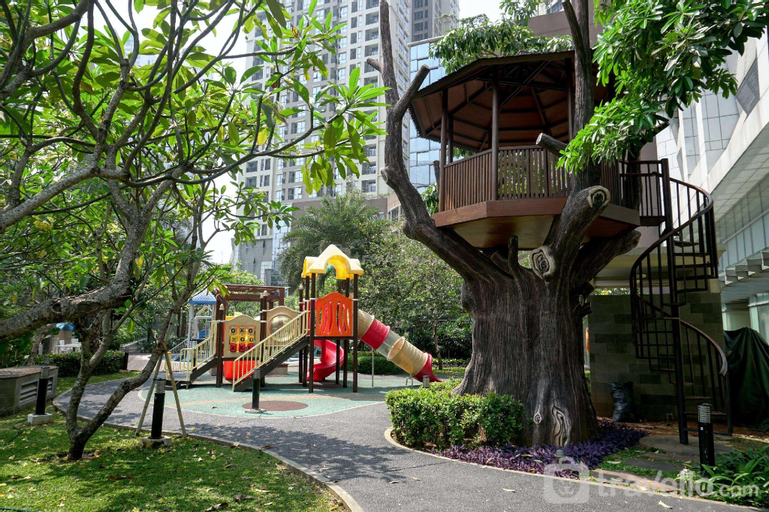 Comfy 1BR The Mansion Kemayoran Apt By Travelio, North Jakarta