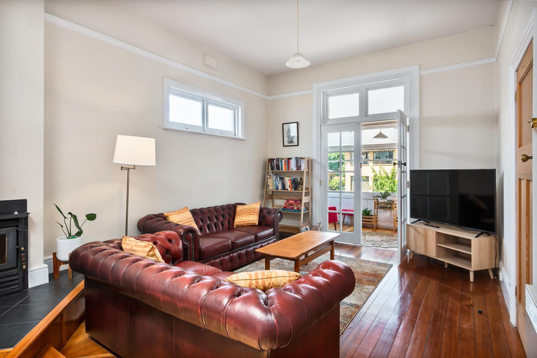 Others 4, Warwick St Retreat! 3 Bedroom House With Parking, Hobart