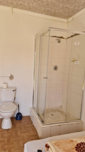 Others 5, Moon Memories Guesthouse, Lejweleputswa