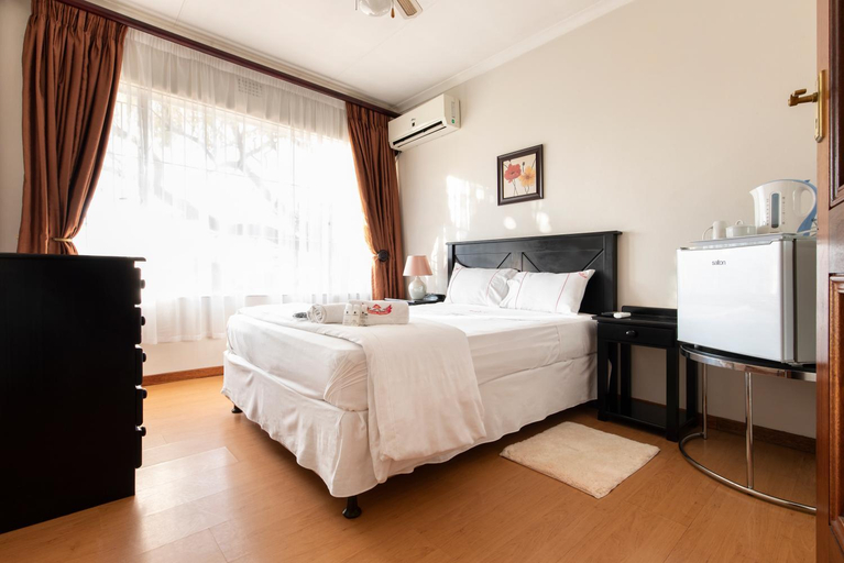 Others 5, Casas Navio Guest House, Ekurhuleni