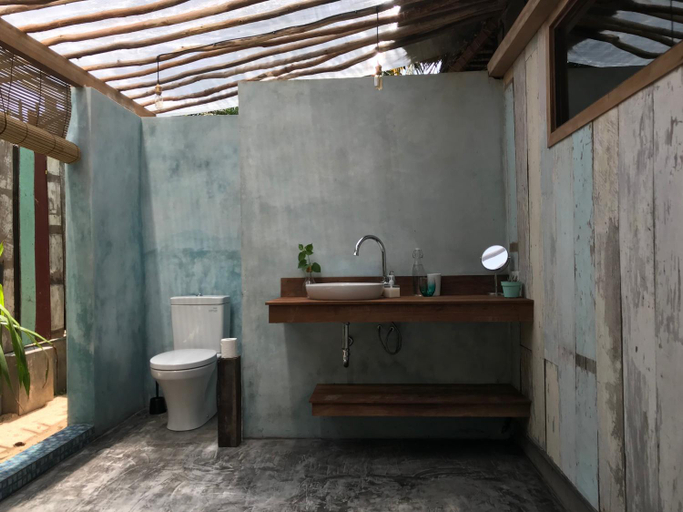 Bathroom 5, Luxury beach Villa in Nusa Lembongan, Bali, Klungkung