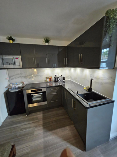 Others 5, Studio in central London, London