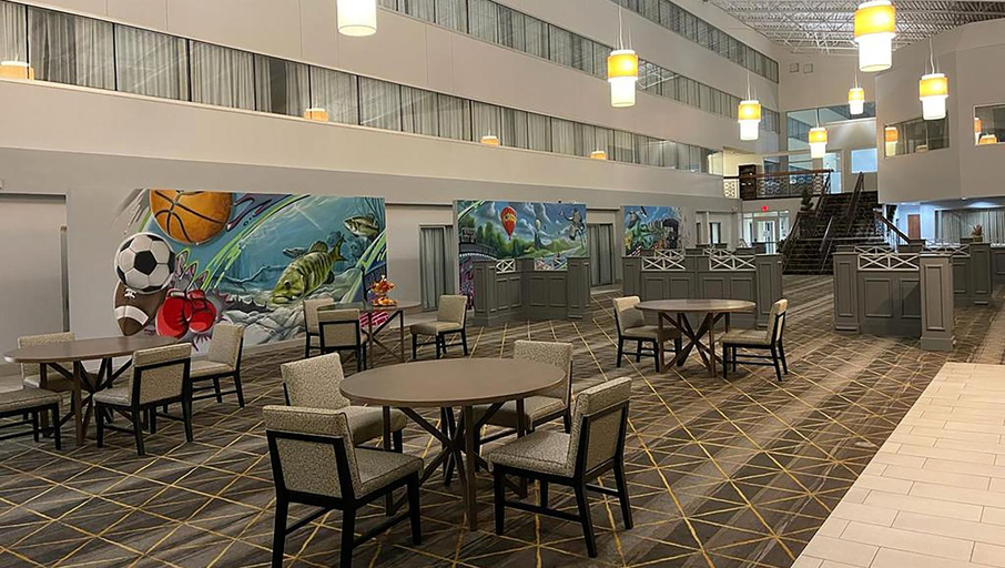 Food & Drinks 4, Wyndham Flint MI/Grand Blanc/Bishop Airport/Conference Ct, Genesee