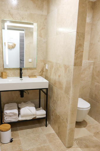 Bathroom 5, Residence La Dolce Vita, Haute-Corse