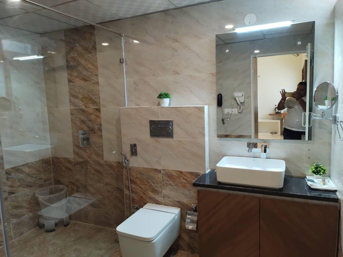 Bathroom 5, Club 21 by Sariska Fun City, Alwar