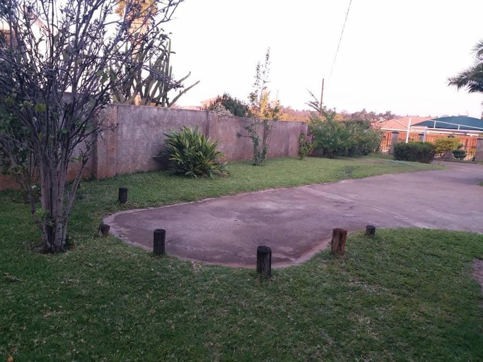 Others 5, The Green Garden Guest House, Harare