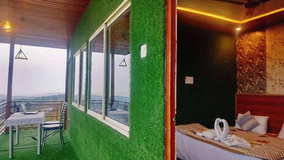 Public Area, Hotel Nirbana Heights, Kangra