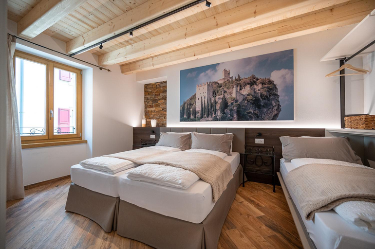 Bedroom 1, La Fontanella - Holiday Apartments, Trento