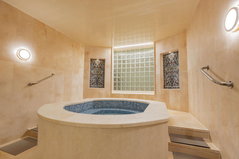 Bathroom 5, Steigenberger ALDAU Beach Hotel, Al-Ghurdaqah
