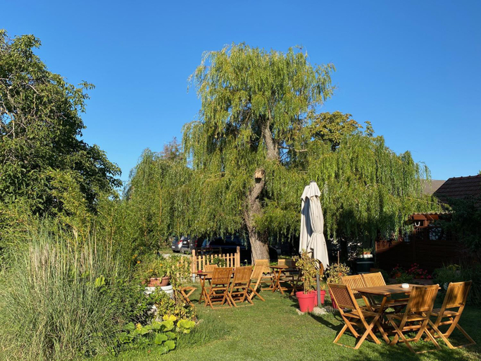 Others 5, Weinidylle Opitz, Neusiedl am See