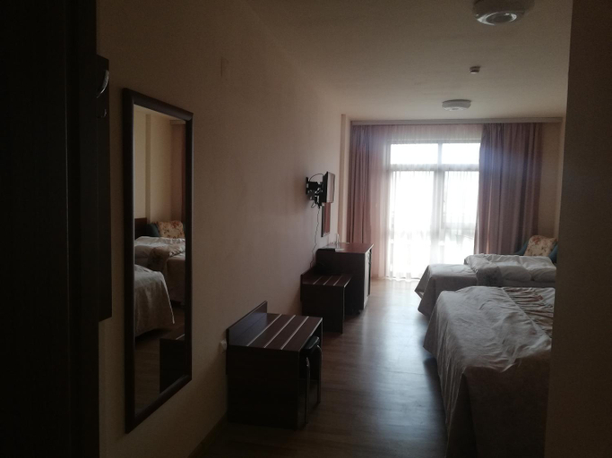 Bedroom 3, Balneo and SPA Complex MINERAL YAGODA, Maglizh