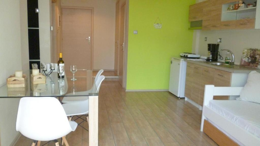 Others 4, HOME SWEET HOME, East Macedonia and Thrace