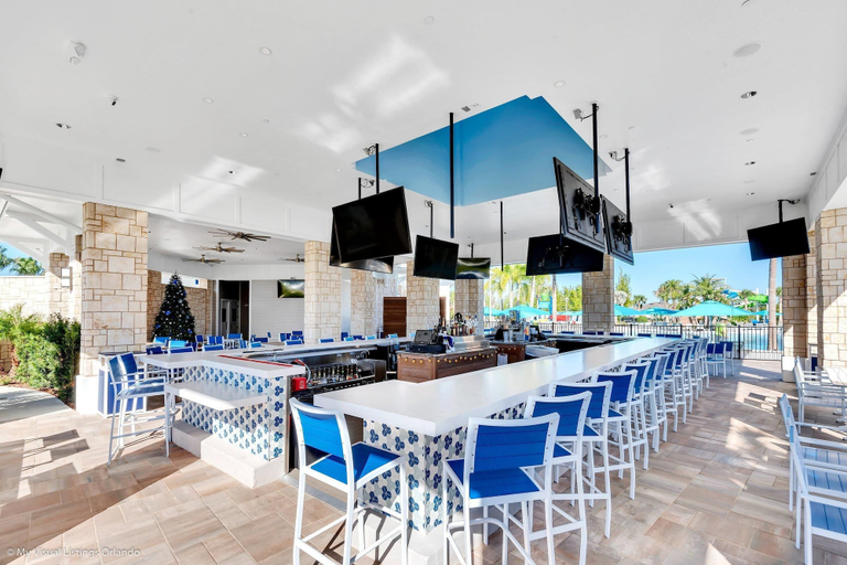 Food & Drinks 5, 117 JW - 5BR Resort Townhome: Private Pool, Polk