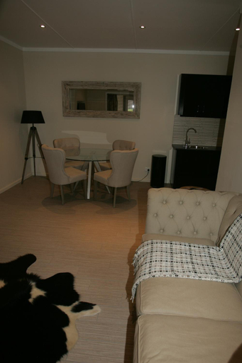 Others 5, Kindred Lodge Apartments, Leeton