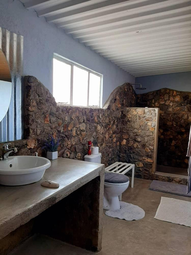 Bathroom 4, Eldorado Lodge, Outjo