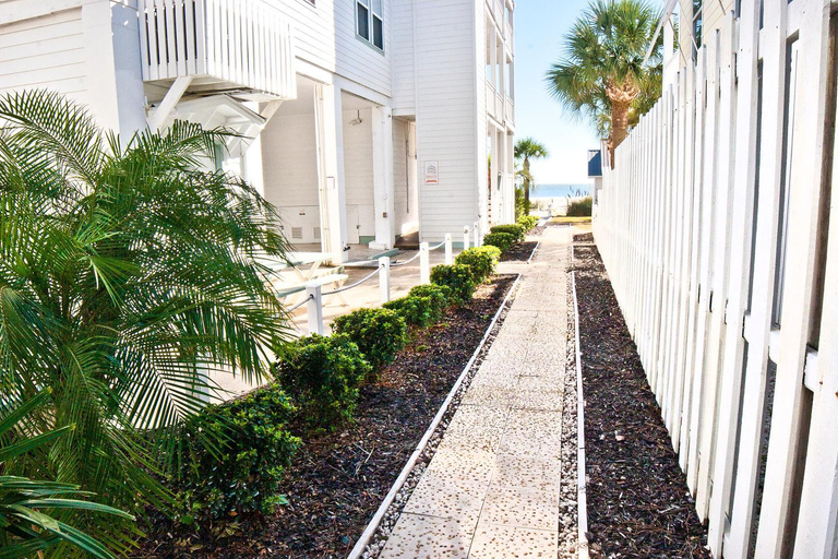 Others 5, DeSoto Beach Gardens, Chatham