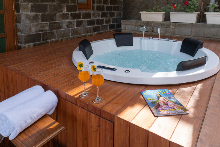 Bathroom 3, StayVista at Floradale W/Jacuzzi & Wood-Fire Pizza, Solan