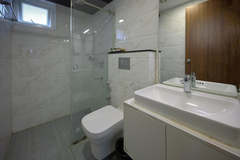 Bathroom 4