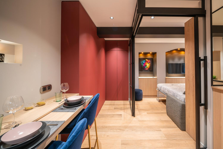 Others 3, Le Luxury Design de la Vieille Ville, Haute-Savoie