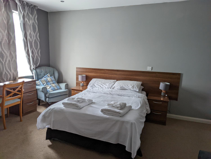 Others 5, Barley Sheaf, Old Bridge Street EN SUITE ROOMS, ROOM ONLY, Cornwall