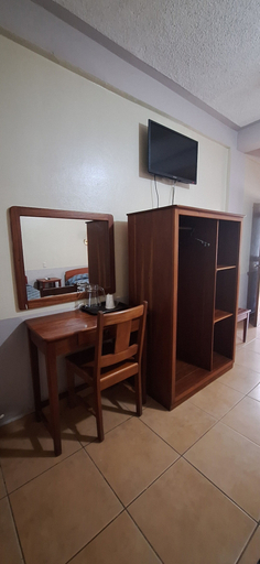 Others, Hotel Playa Bonita, Tela