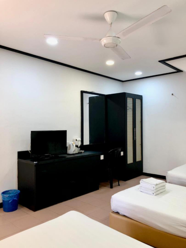 Bedroom 4, Intan Beach Resort, Kuala Terengganu