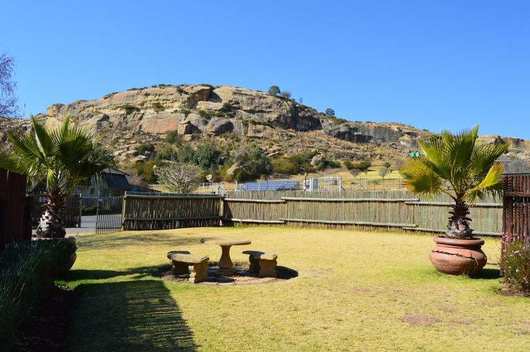 Others 3, Cheetau Lodge, Thabo Mofutsanyane