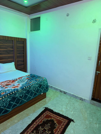 Bedroom 2, Hotel Sharda Palace, Mathura