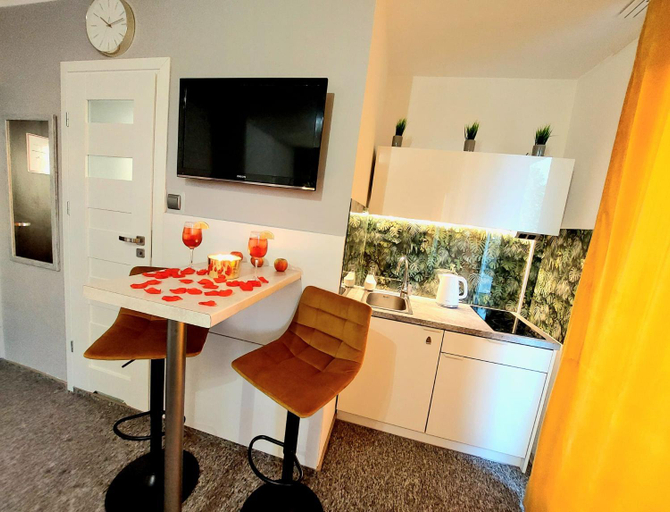 Others 3, Zielony Zakatek z balkonem, Koszalin City