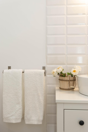 Bathroom 2, Villa Berlenga, Peniche