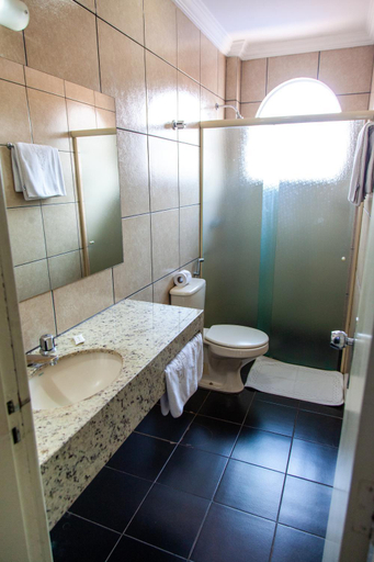Bathroom 3, Vila Verde Hotel, Toledo