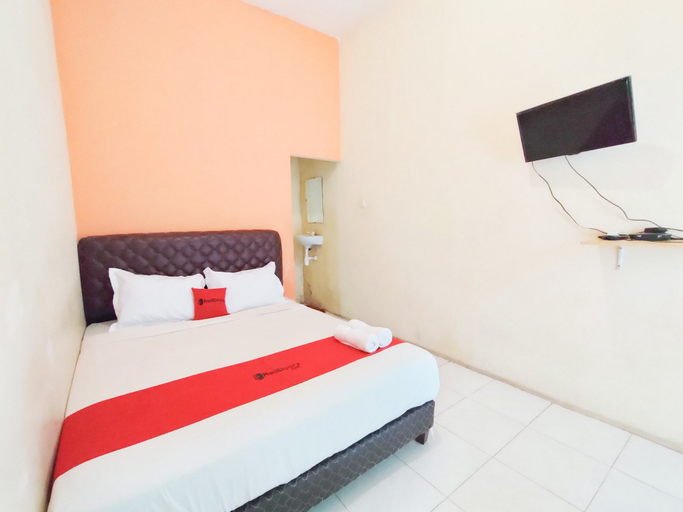 RedDoorz near STIE Mahardhika Surabaya, Surabaya