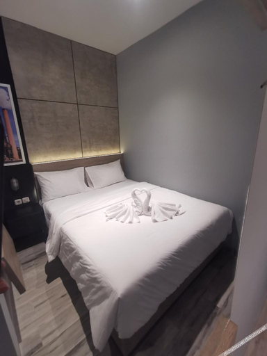 Bedroom 4, Weis Hotel Simpang Lima Semarang, Semarang