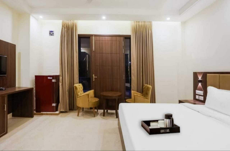 Bedroom 5, Akshay Hotel, Gurgaon